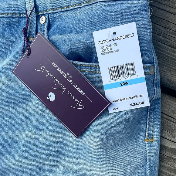 NWT Gloria Vanderbilt Morocco Mid Rise Bermuda Denim Shorts - Picture 3 of 8